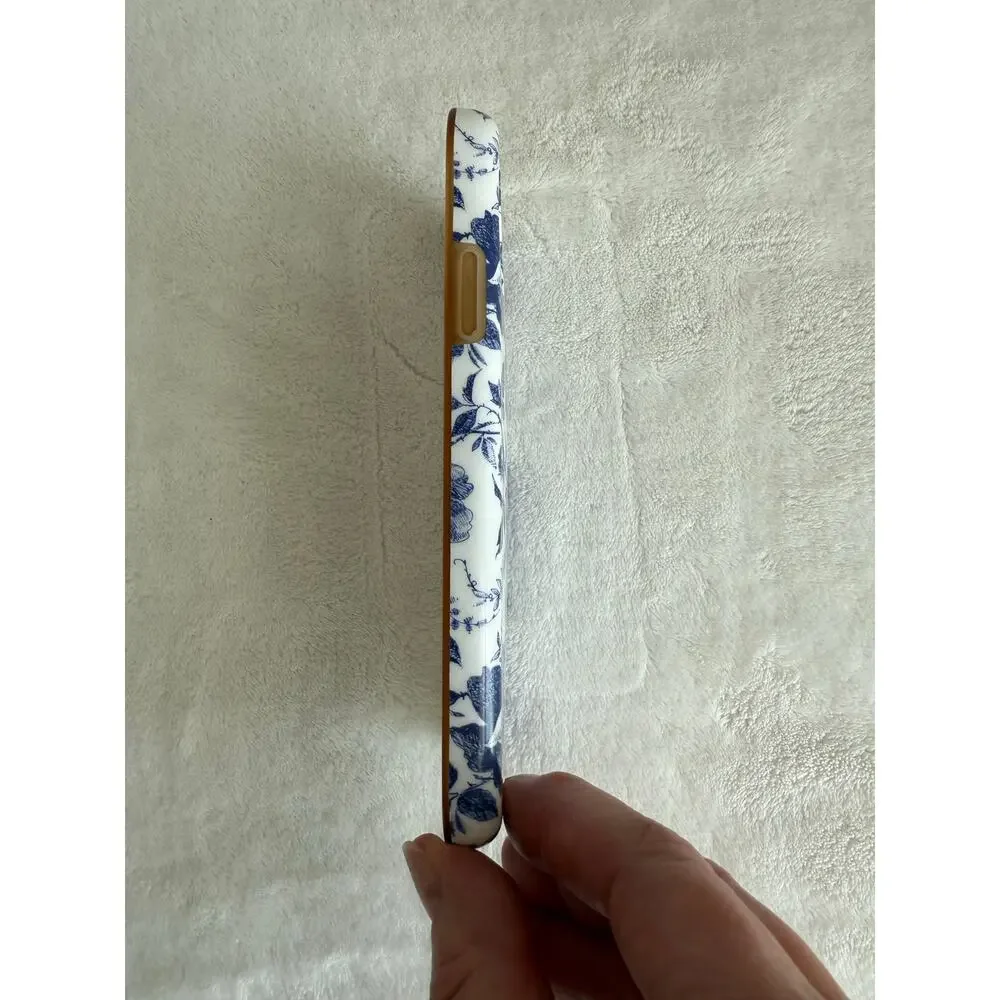 Casely 11‎ Pro iphone Phone Case Blue and White Rose Floral